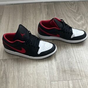 Nike Black and Red Sneakers
